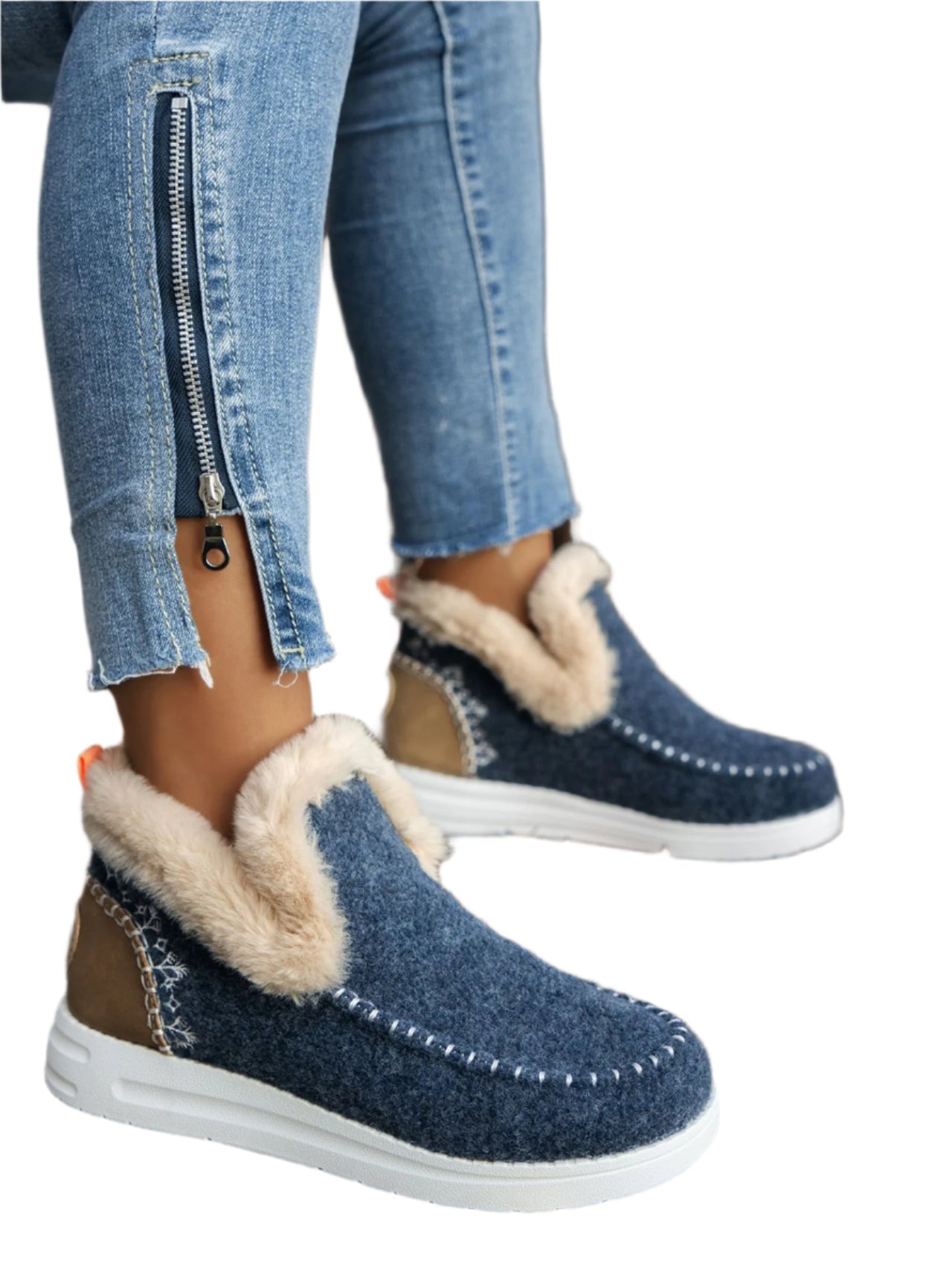 Furry Suede Round Toe Flat Sneakers