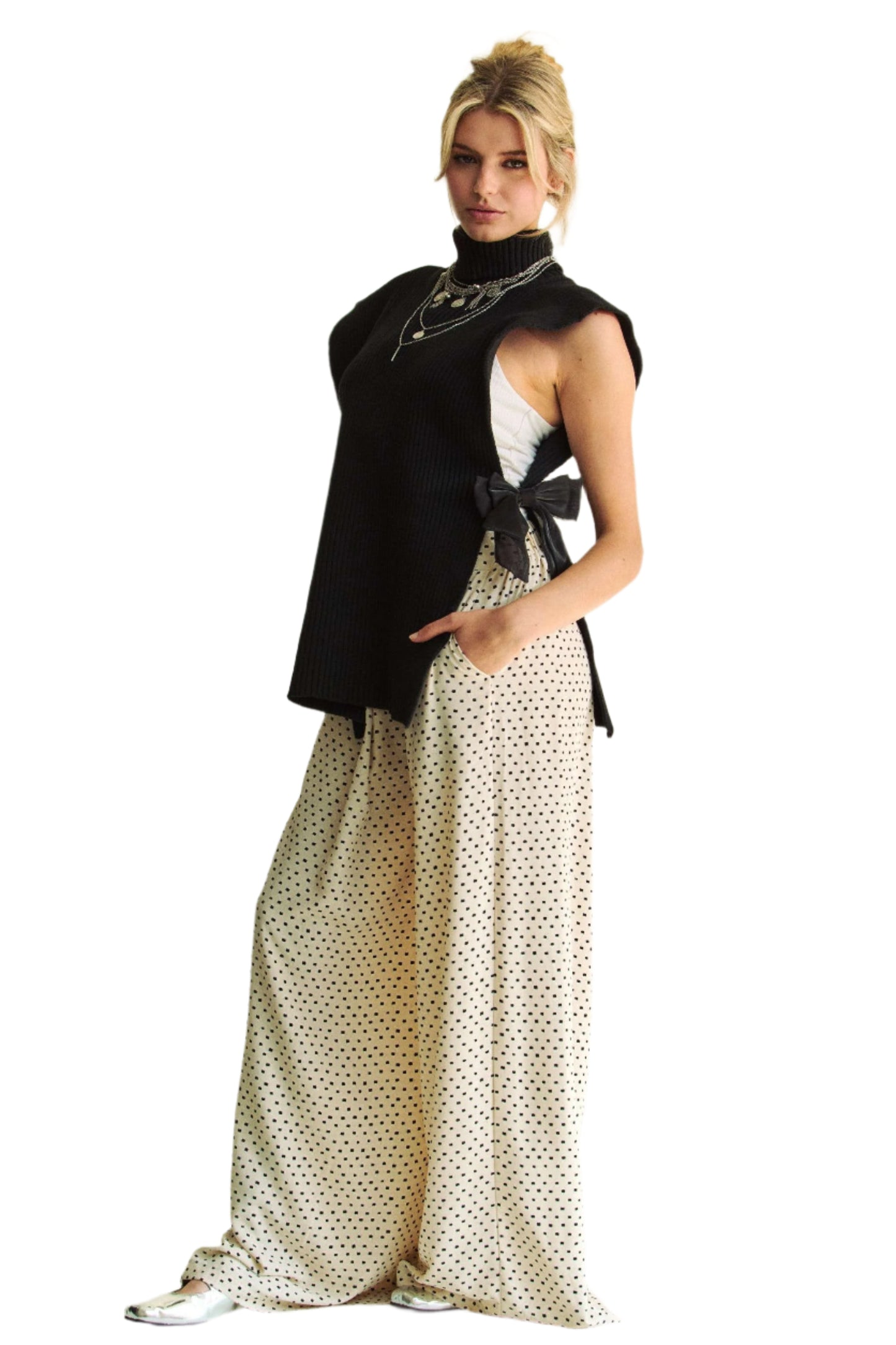Davi & Dani Side Split Turtleneck Sleeveless Knit Top