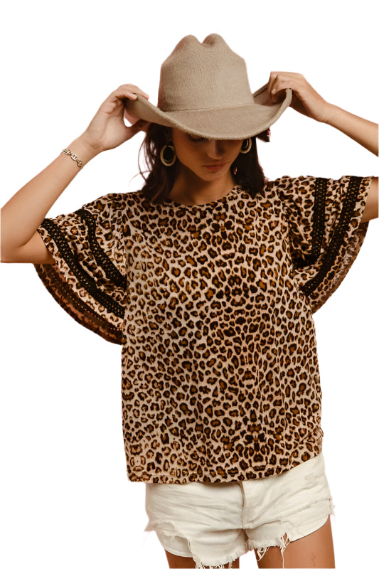 BiBi Leopard Crochet Trim Round Neck Short Sleeve Top