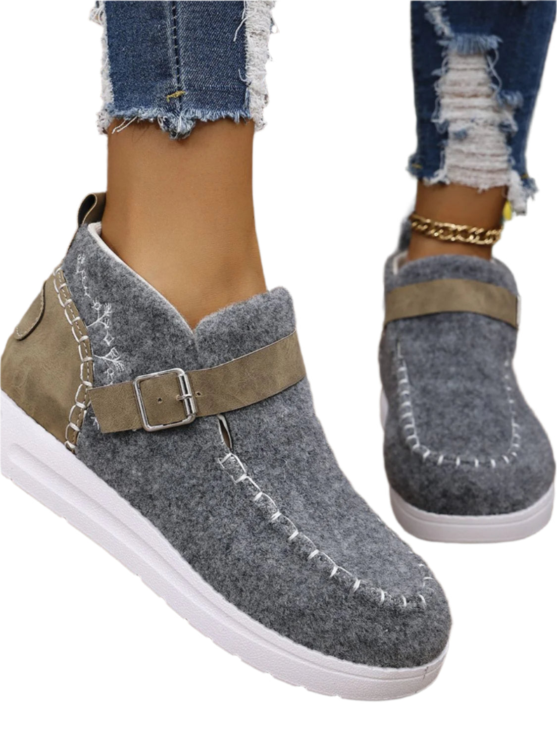 Contrast Round Toe Buckle Sneakers