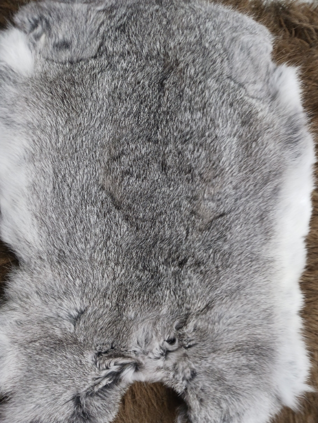 Ægishjálmr Rabbit Pelt Altar Cloth