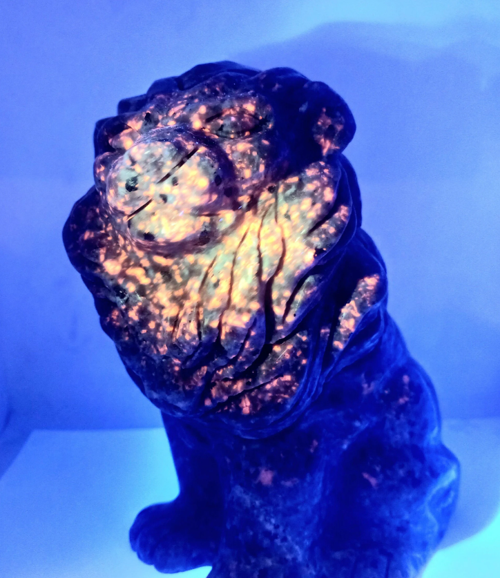 4lbs Yooperlite Crystal Lion