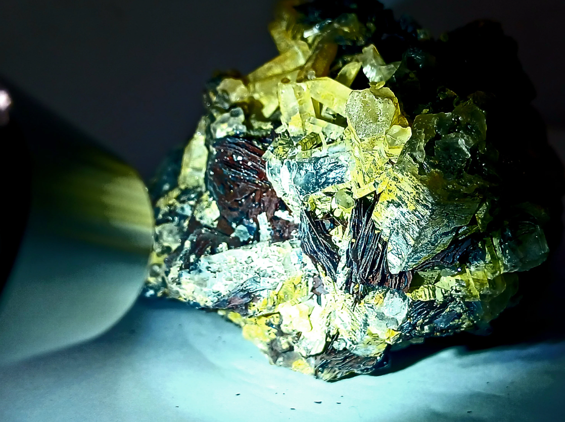 575G Specularite Hematite and Quartz Crystal Symbiosis Raw Specimen