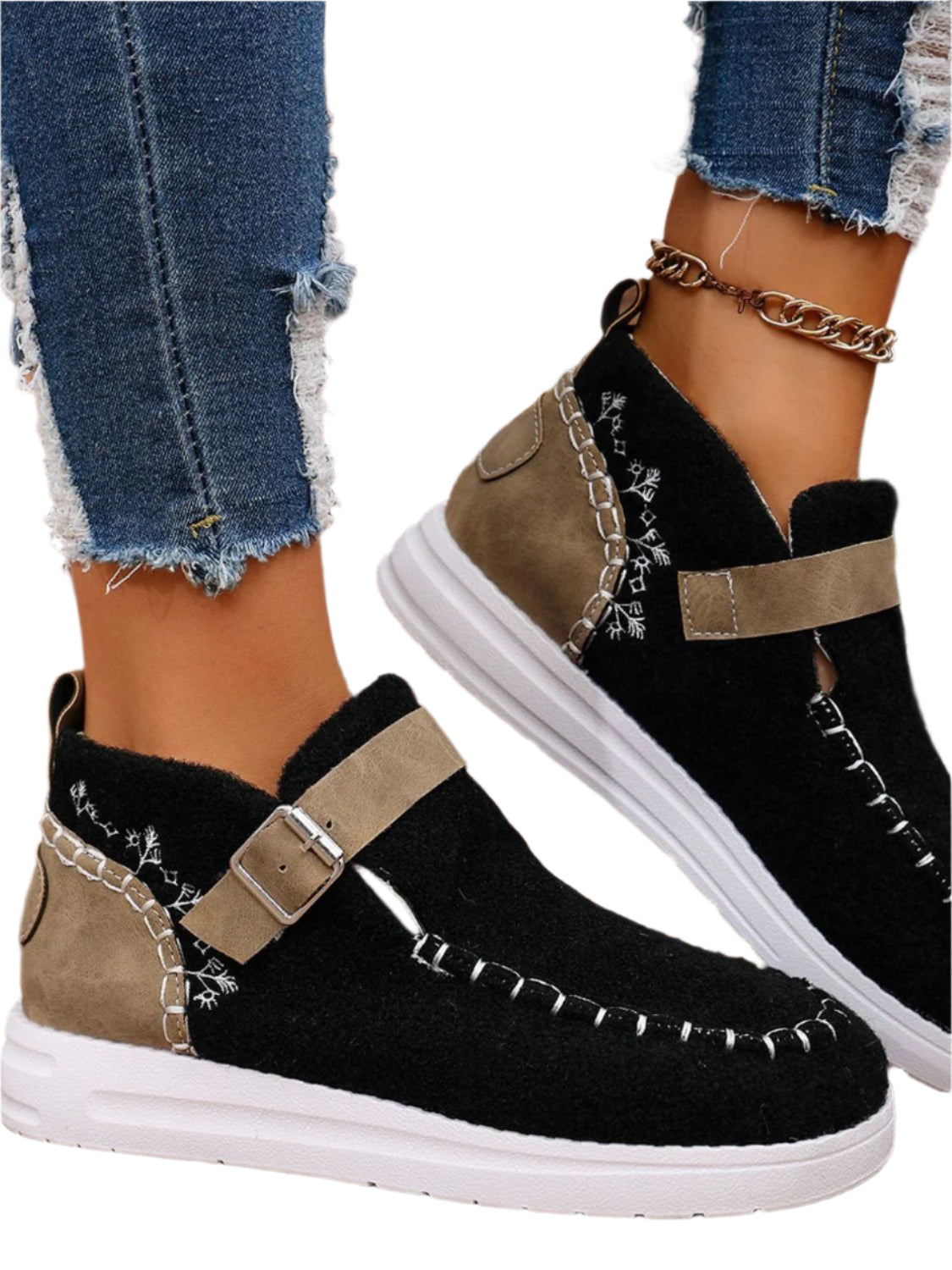 Contrast Round Toe Buckle Sneakers