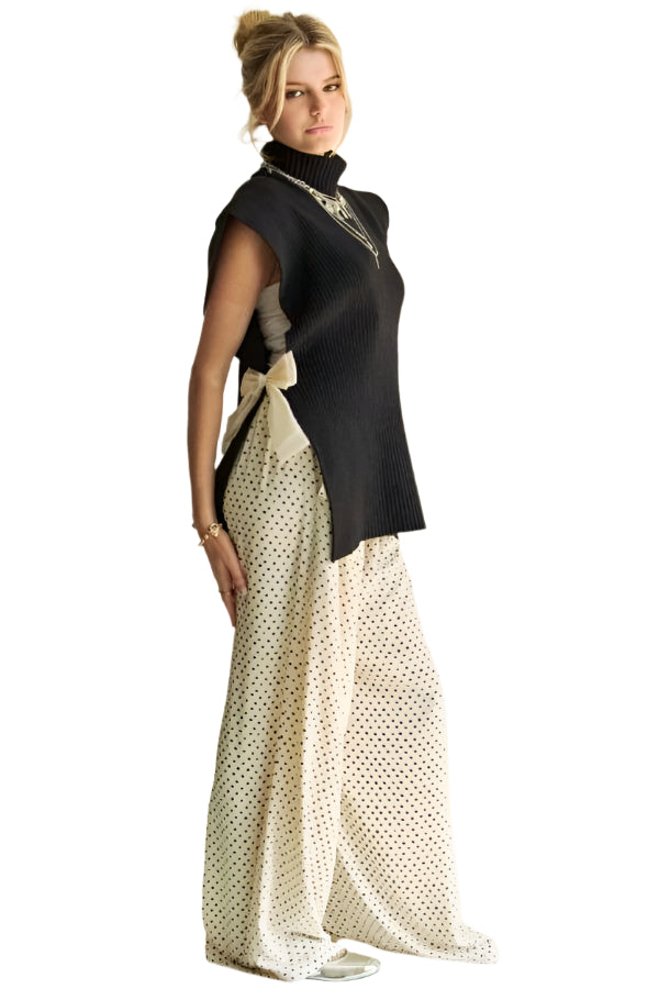 Davi & Dani Side Split Turtleneck Sleeveless Knit Top