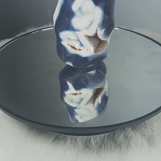 Orca Agate Crystal Flame
Norse Magic Store