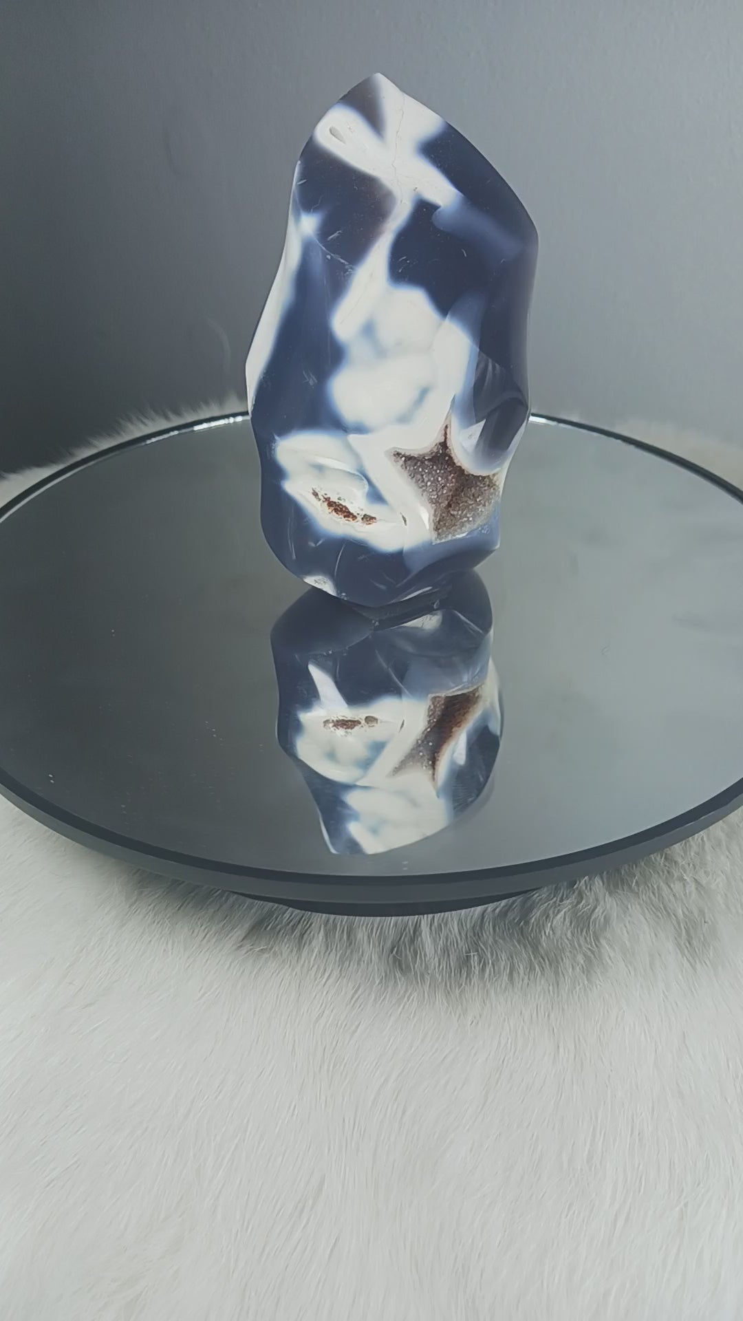 Orca Agate Crystal Flame
Norse Magic Store