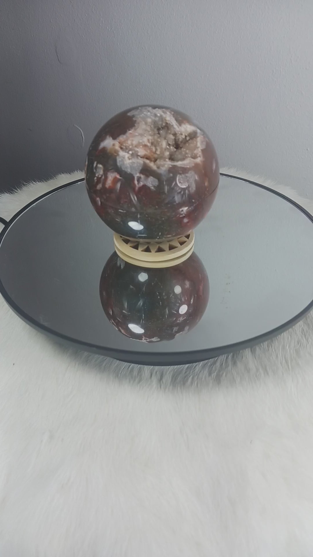 Res Moss Agate Crystal Sphere
Norse Magic Store
